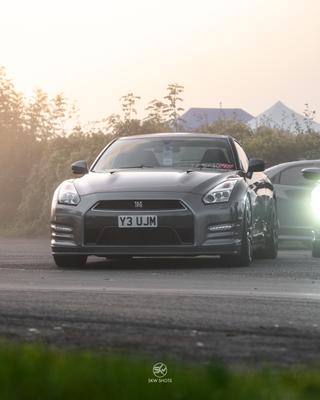 Nissan GT-R