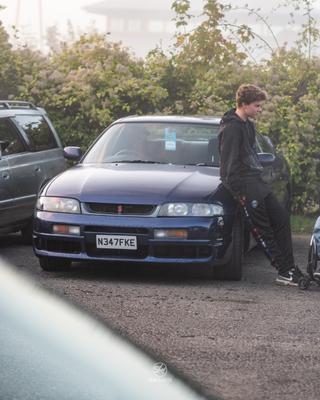 Nissan Skyline (R33)