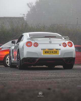 Nissan GT-R