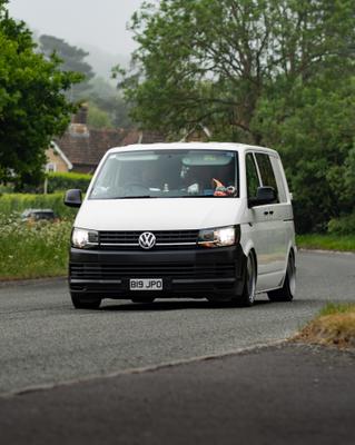 Volkswagen Transporter (T6)