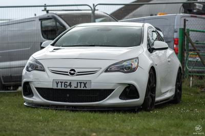 Vauxhall Astra GTC VXR