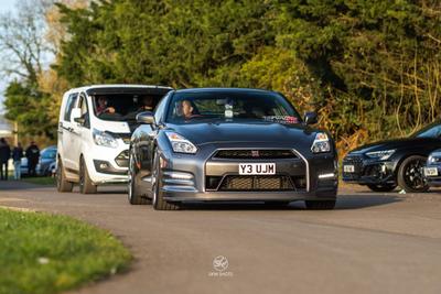 Nissan GT-R