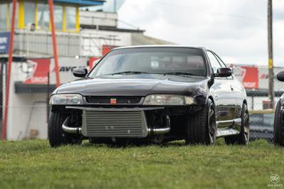 Nissan Skyline (R33)